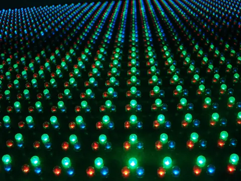 Diody RGB z bliska