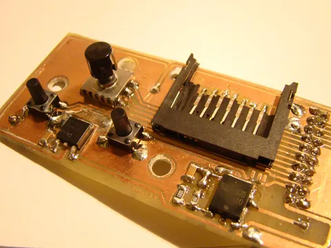 Karta SD i joystick