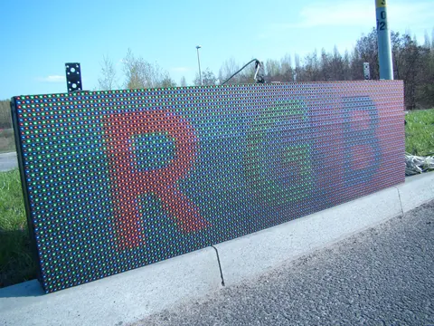 80×24 — test RGB w plenerze